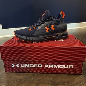 BRAND NEW Under Armour UA W TEAM HOVR PHANTOM SE running shoes